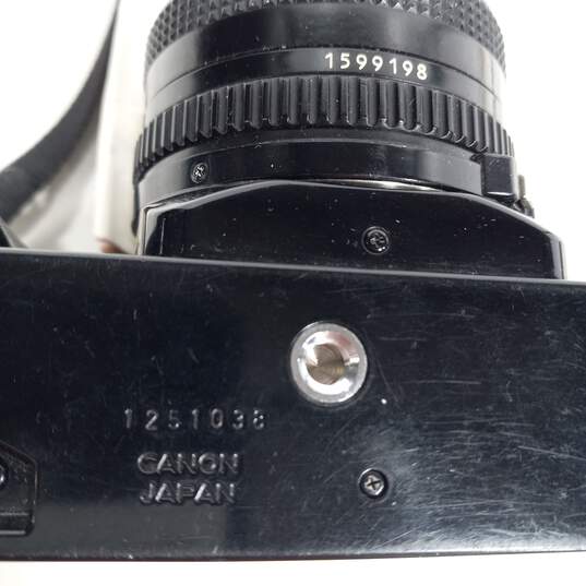 Black Canon AL-1 Vintage Film Camera In Bag w/ Accessories image number 7