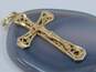 14K Yellow Gold Ornate Filigree Crucifix Cross Pendant 2.0g image number 4