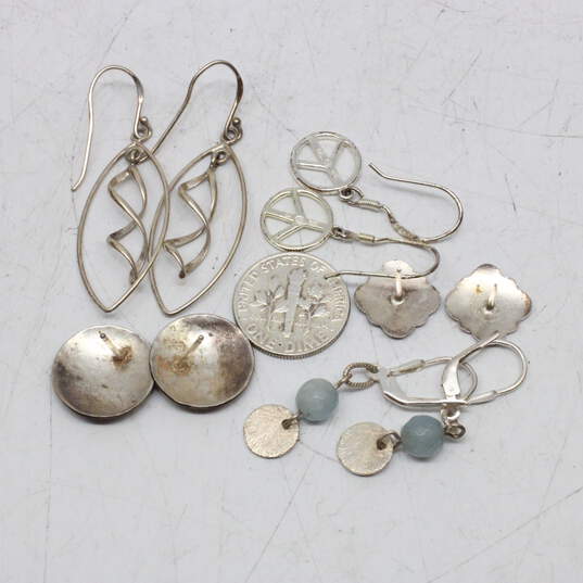 Assortment of 5 Pairs of Sterling Silver Earrings - 8.7g image number 7