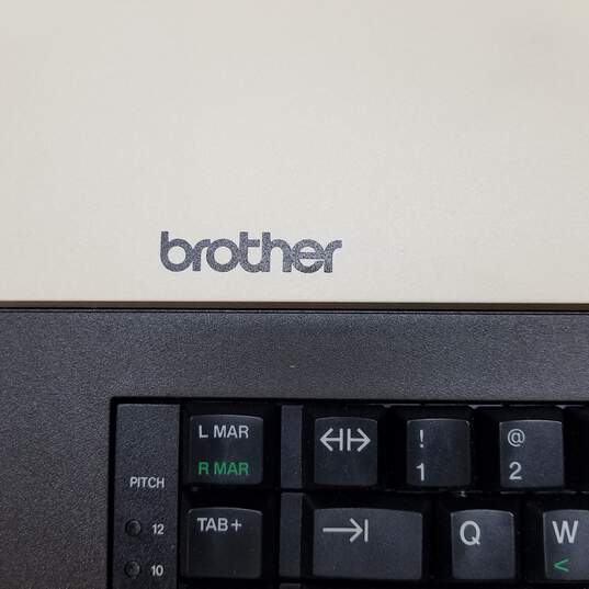 Brother Correctronic 35 Electronic Typewriter image number 3