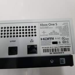 Microsoft Xbox One S Untested alternative image