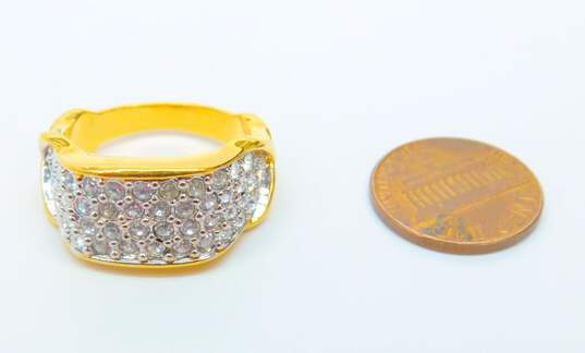 Vintage Elizabeth Taylor For Avon Gold Tone Crystal Ring 8.4g image number 6