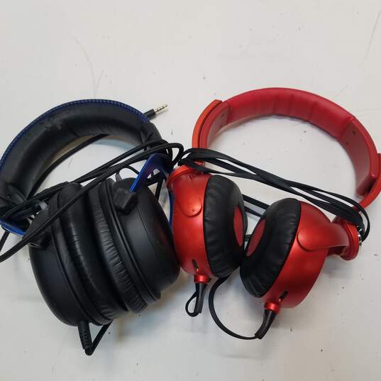 Bundle of 2 Assorted Gaming Headsets image number 1
