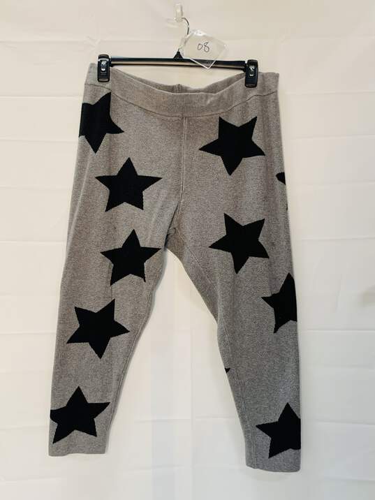 Women's Grey And Black Stars  Torrid Joggers Size: 4 image number 3