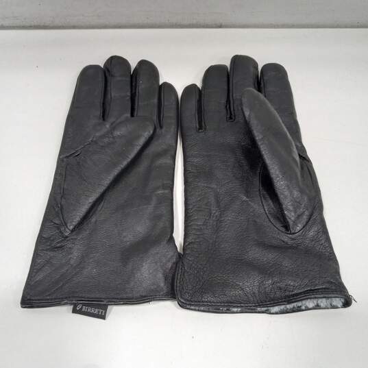 Vintage Bundle of 3 Assorted Woman's Pairs of Multicolor Leather Gloves image number 2