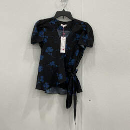 NWT Womens Black Blue Floral Short Sleeve V-Neck Wrap Blouse Top Size Small