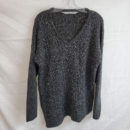 Athleta Long Sleeve Pullover V-Neck Sweater Size L