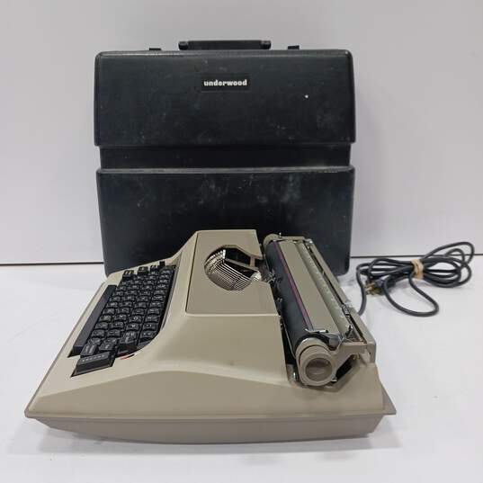 Vintage Underwood 565 Electric Typewriter & Case image number 2