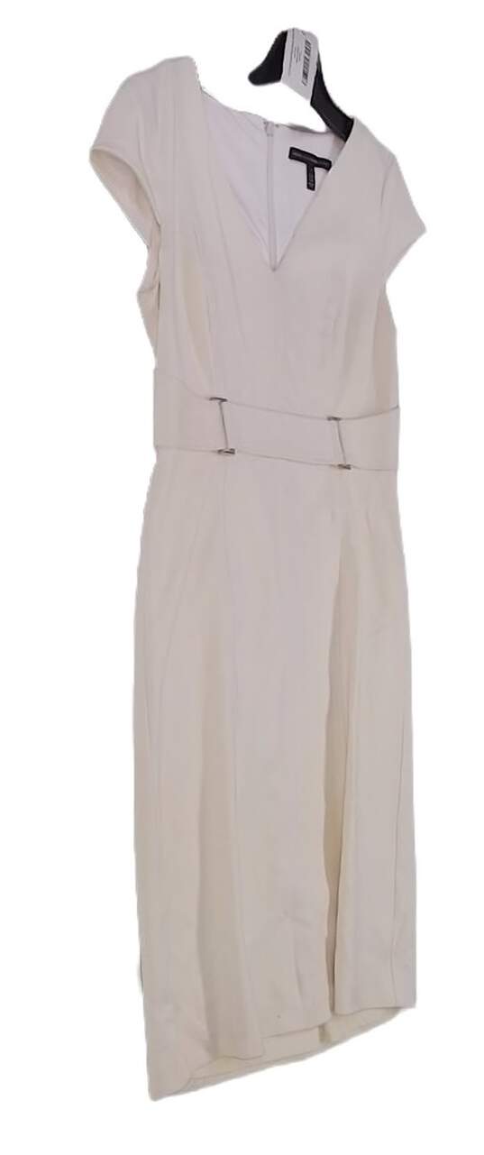 Womens White Short Sleeve V Neck Back Zip Sheath Dress Size 4 image number 3