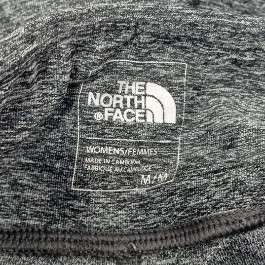 The North Face Women's Gray Heather Elastic Waist Lightweight Athletic Shorts Size Medium image number 4