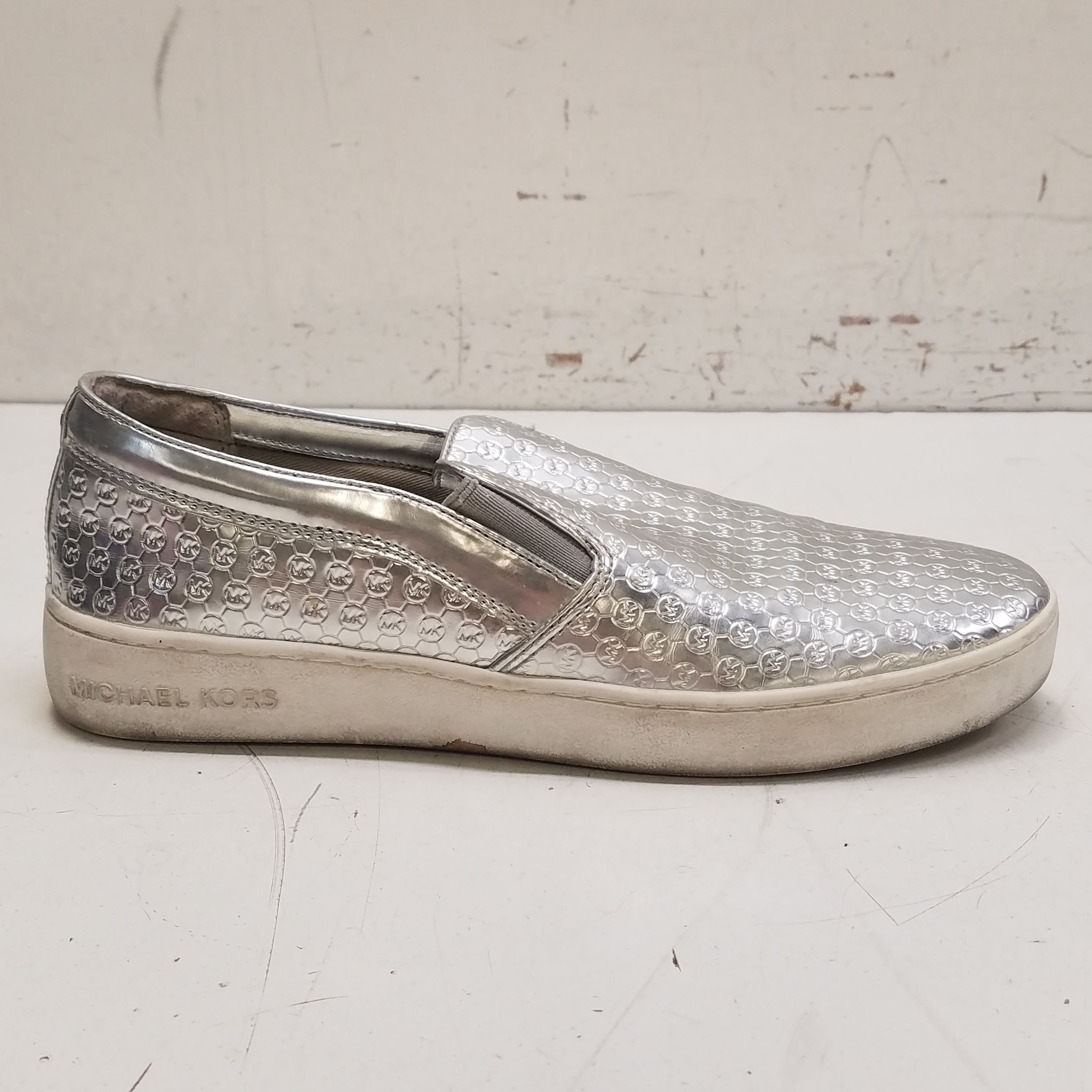 Silver logo sneakers from Michael Kors - مون اوتليت Moon Outlet - شنط  ماركات اصلية