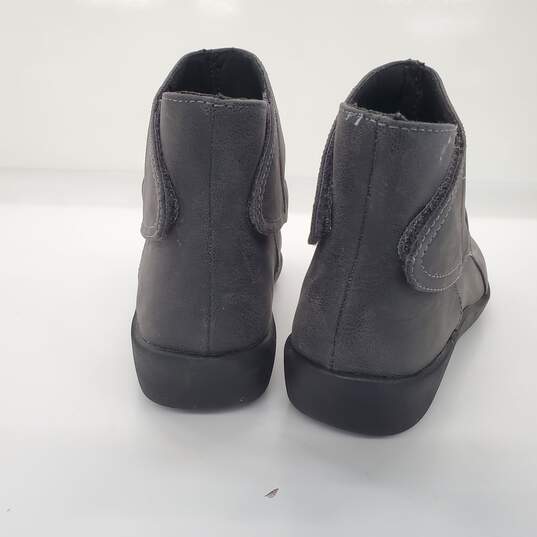 Cloudsteppers by Clarks Women's Gray Suede Ankle Boots Size 6.5 image number 4