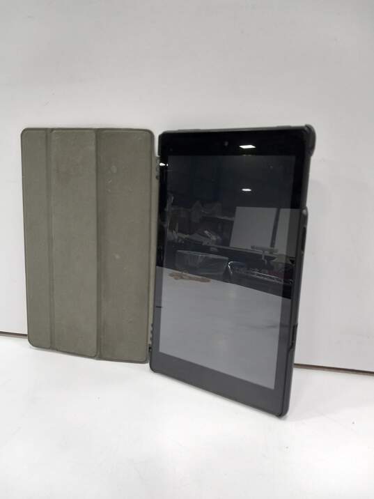 Amazon Fire 7 (7th Gen) Tablet In Blue Case image number 1