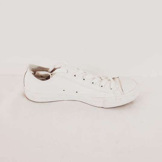 Converse Chuck Taylor Low Ox Sneakers White 7.5 image number 1