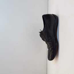 Prada Men's Black Leather Dress Shoes Size 7.5 (AUTHENTICATED) alternative image