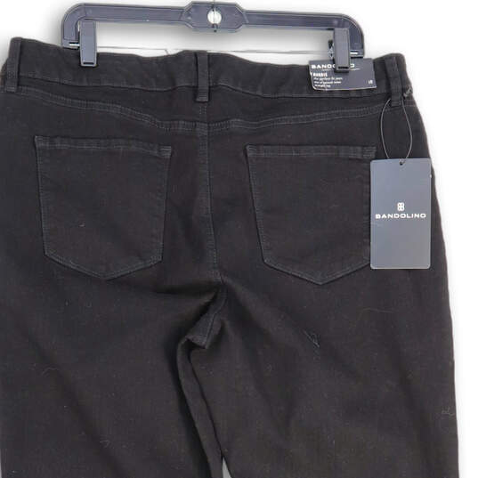 NWT Womens Black Denim 5-Pocket Design Straight Leg Jeans Size 18 image number 4