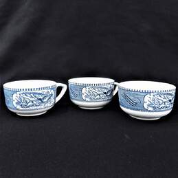 Vintage Currier & Ives Royal China Blue Teacup Lot alternative image