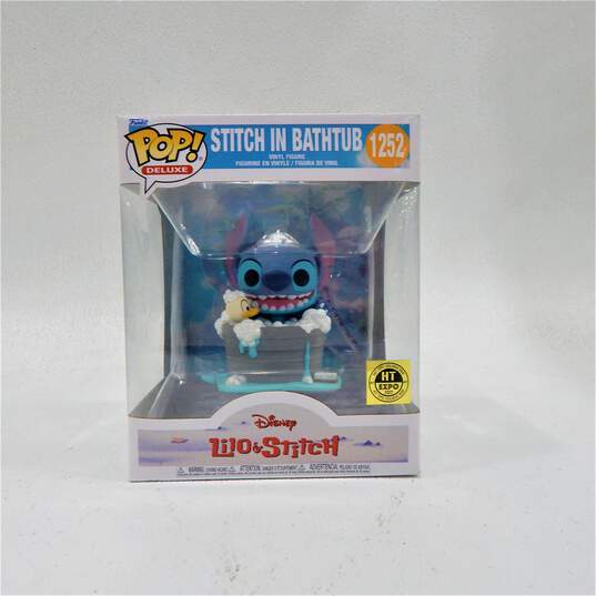 Funko Pop! Deluxe 1252 Disney Lilo & Stitch - Stitch In Bathtub (Hot Topic Exclusive Drop - HT Expo 2022) image number 1