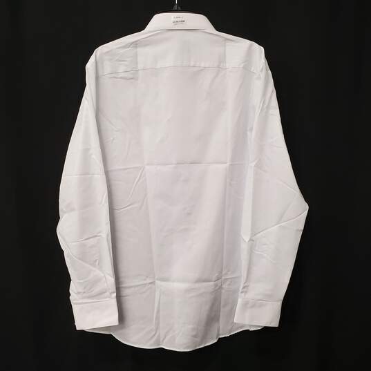Van Heusen Men White Button Up XL NW image number 4