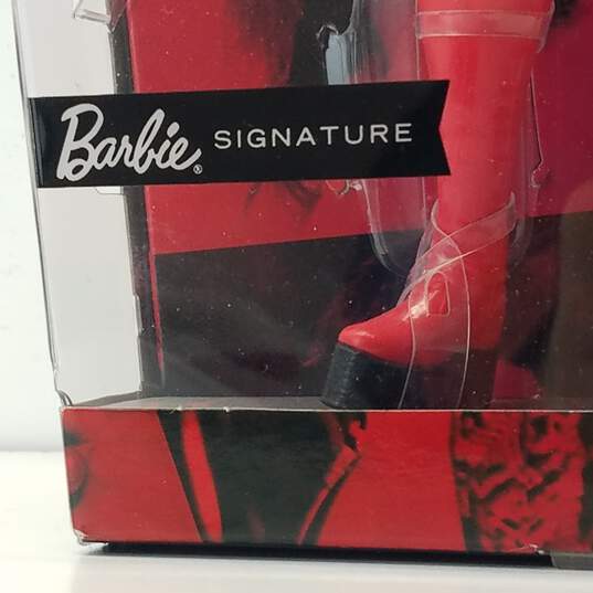 Barbie Signature Collector David Bowie Doll Ziggy Stardust image number 3