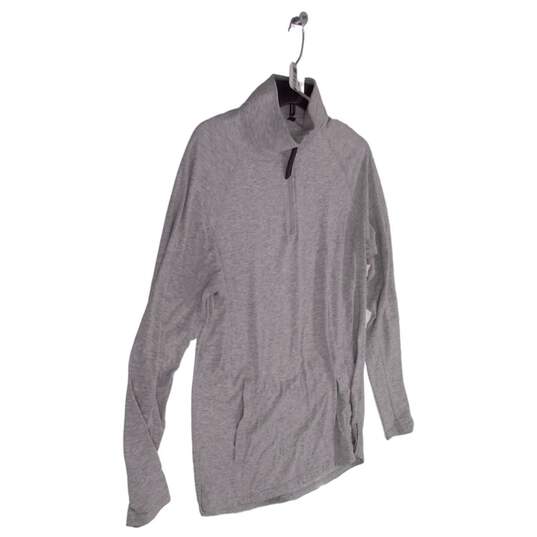 Womens Gray Solid Long Sleeve Mock Neck Kangaroo Pocket Sweatshirt Size Medium image number 3