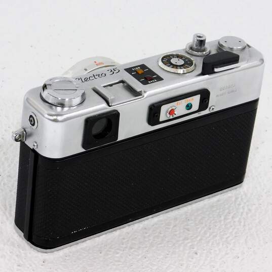 Yashica Electro 35 Rangefinder 35mm Film Camera image number 3