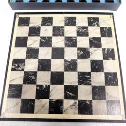 Vintage ES Lowe Renaissance Chessmen With Board 831 alternative image