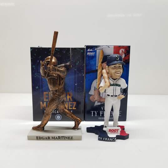 Seattle Mariners Edgar Martinez Replica Statue & Seattle Mariners Vive TY France Bobble-Head Set of 2 image number 2