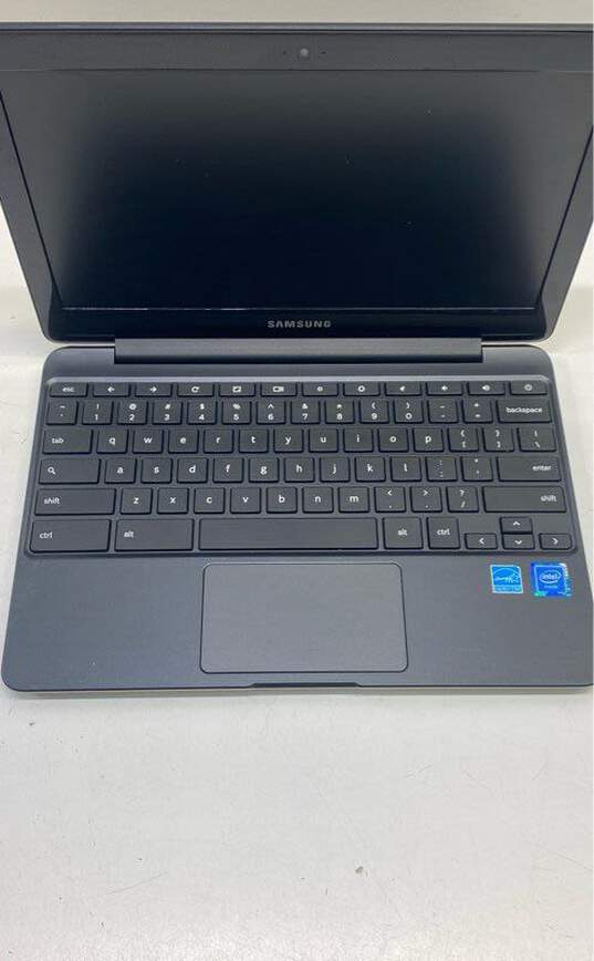 Samsung Chromebook 3 XE500C13-K02US 11.6" Intel Celeron Chrome OS image number 2