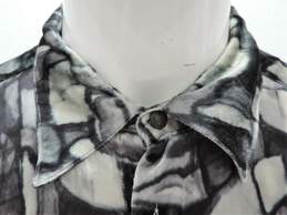 Gianni Versace Black & White Graphic Print Medusa Meander Shirt 50L W/COA alternative image