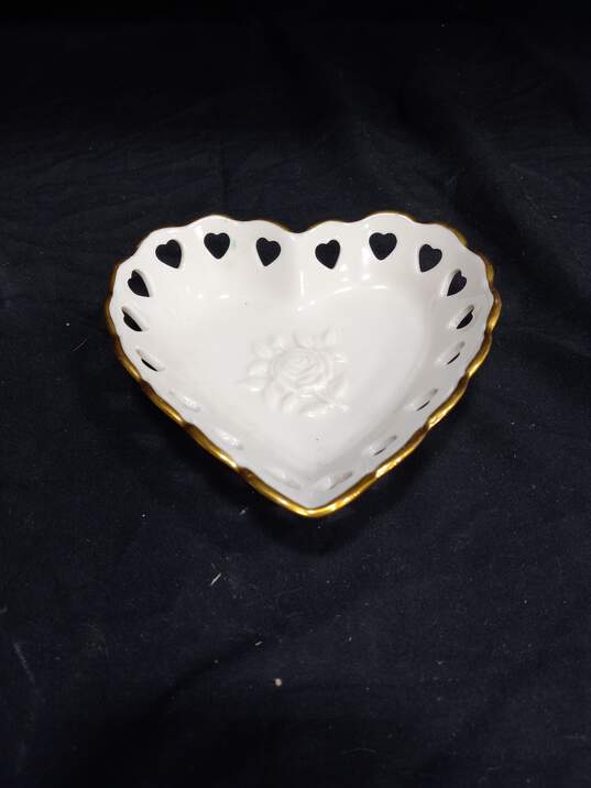 Lenox Heart Shaped Trinket Dish Ring Holder image number 1