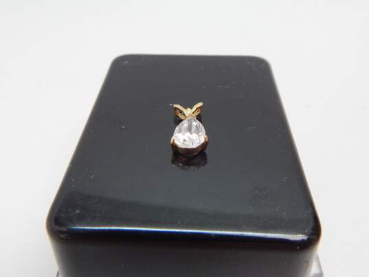 14K Yellow Gold CZ Pear Cut Pendant 0.7g image number 2