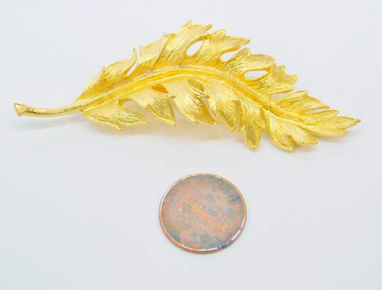 Vintage Coro Gold Tone Leaf Feather Brooch 14.5g image number 5