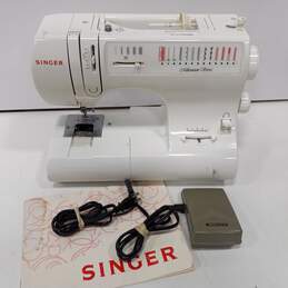 Singer 6412 Millennium Series Zig Zag Sewing Machine with Foot Pedal & Manual