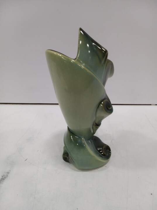 Hull Art Pottery Green image number 3
