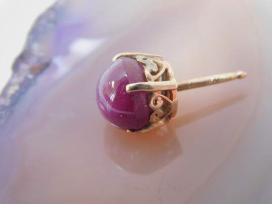 Romantic 10k Yellow Gold Round Ruby Scrolled Pin 1.4g image number 2