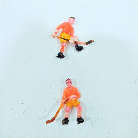 Vintage Hard Plastic American Hockey Players  Figurines image number 3