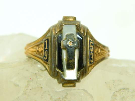 Vintage 10K Yellow Gold Mother of Pearl & Onyx Class Ring 4.0g image number 1