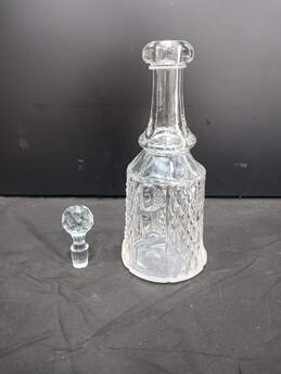 13.5 Inches Tall Crystal Glass Decanter With Stopper alternative image
