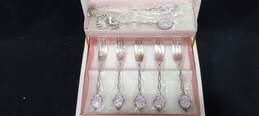 H. Craft Original Collection of Utensils w/White Carry Case alternative image