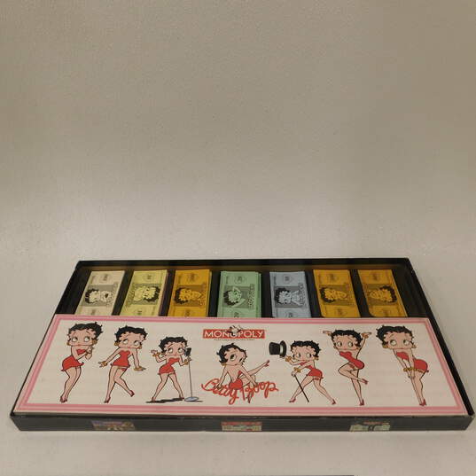 2002 The Betty Boop Monopoly Collectors Edition Board Game image number 7