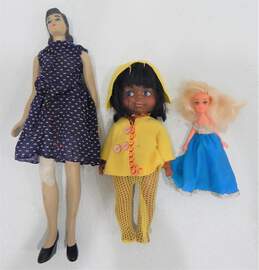 Assorted Vntg Dolls Toys & Books Lot alternative image