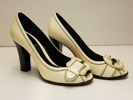 FENDI  Women's Patent Leather Heels  Color Off White   Size US  4.5   Authenticated image number 3