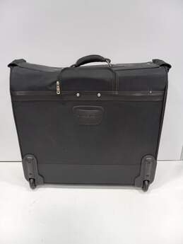 Swissgear Black Rolling Luggage/Suitcase alternative image