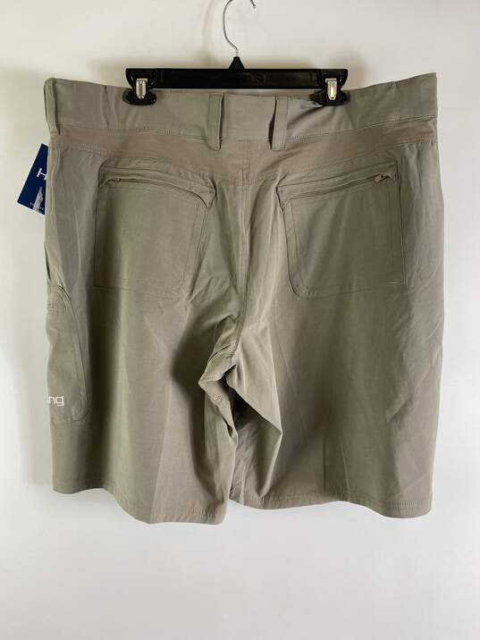 Buy the Huk Men Beige Fishing Shorts 2X NWT