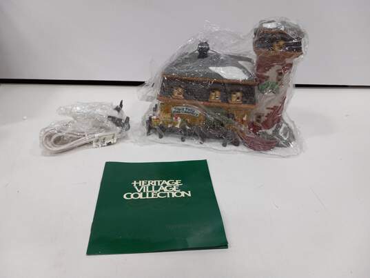 Dept 56 New England Village Series Cape Keag Fish Cannery Figurine image number 2