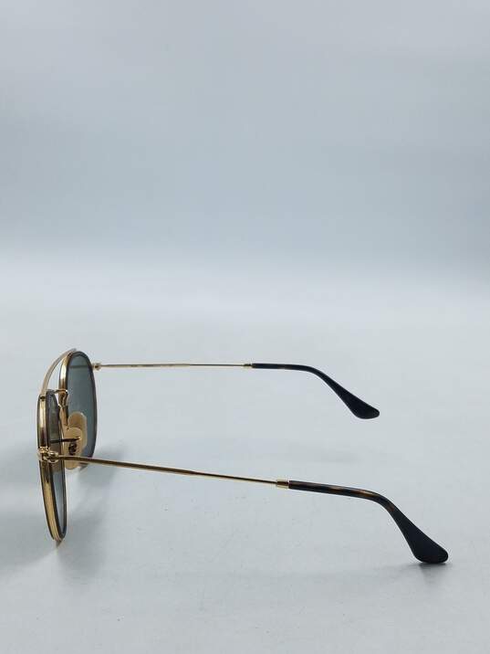 Ray-Ban Gold Aviator Sunglasses image number 4