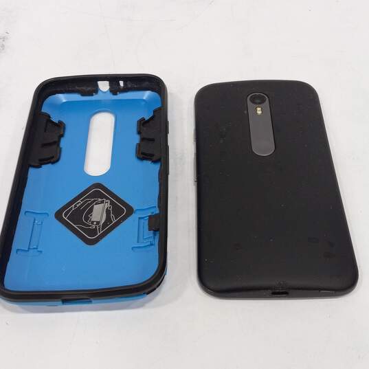 Motorola Model: XT1540 Cell Phone w/Case image number 3