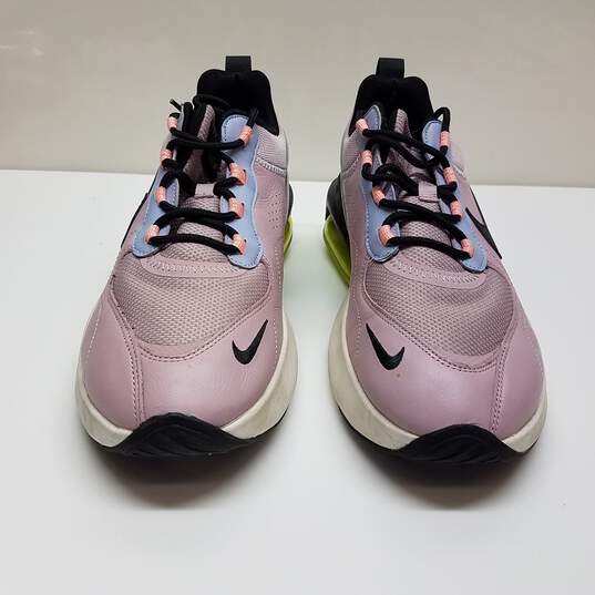 Nike Women's Air Max Verona Sneaker Pink Size 10.5 image number 3