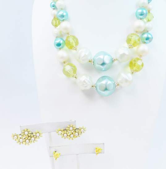 Vintage Yellow Blue & Faux Pearl Double Strand Necklace & Flower Clip-On Earrings 74.6g image number 1